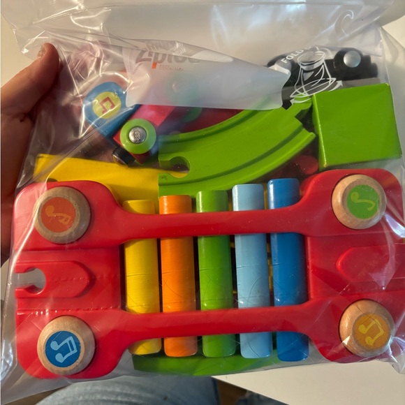 Wooden hape first train set - Picture 2 of 3